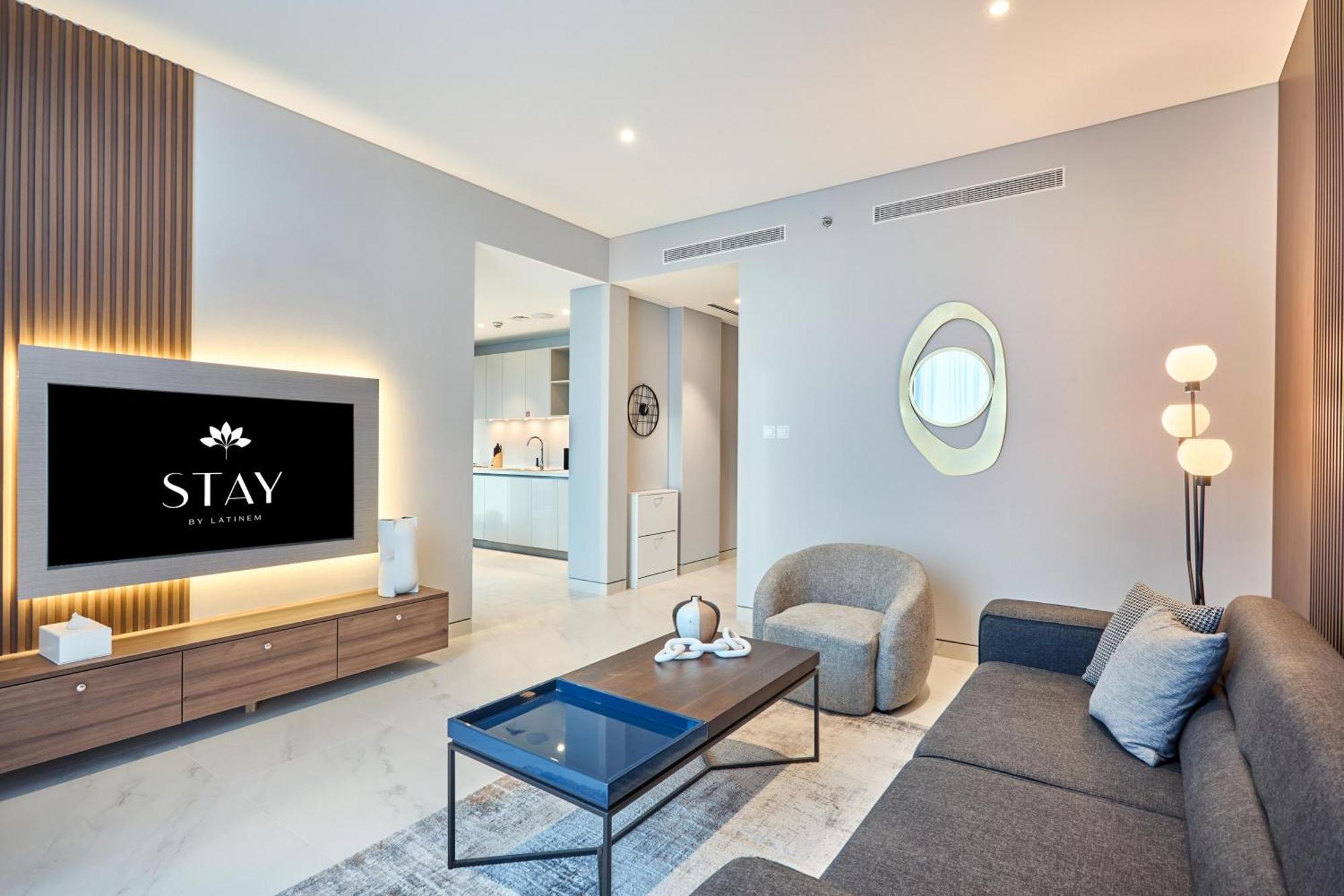 By Latinem Luxury 1br Cvg 4204 Near Burj Khalifa Dubai